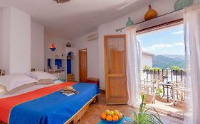Hotel Los Castaños